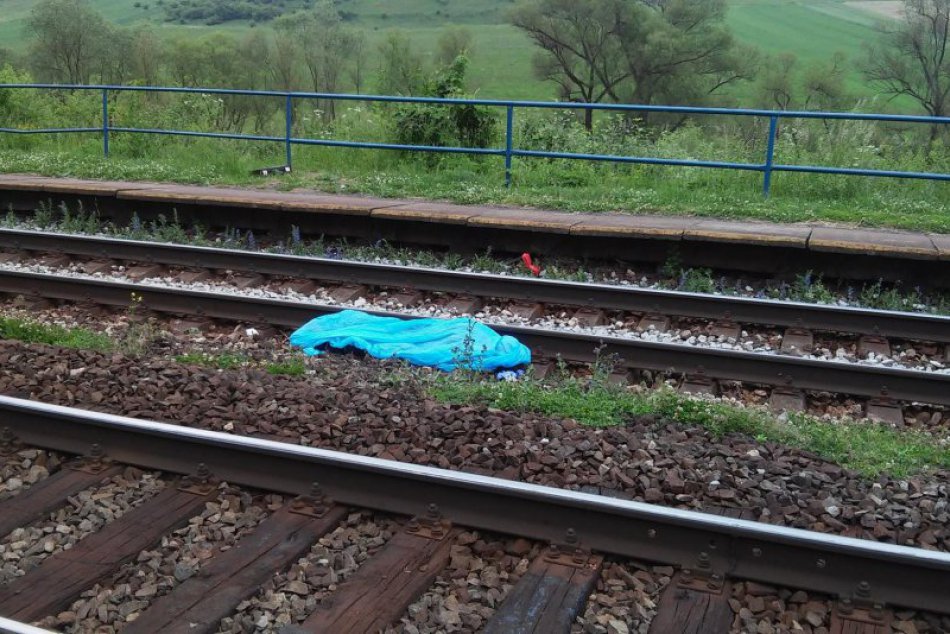 Ilustračný obrázok k článku Tragédia na vlakovej stanici: Rýchlik zrazil ženu, na mieste bola mŕtva!