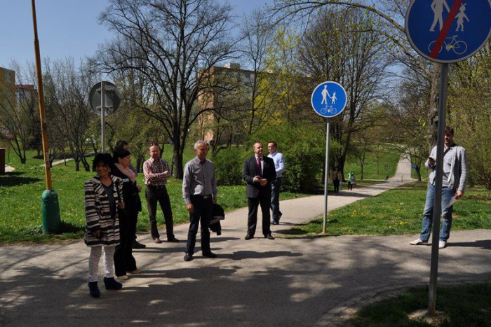 Ilustračný obrázok k článku Rekonštrukcie chodníkov v Žiline za státisíce eur: Dočkáte sa aj na vašom sídlisku?