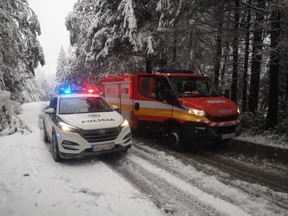 sneh-doprava-zilinsky-kraj-policia-zima-