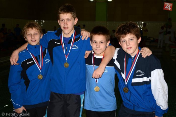 Ilustračný obrázok k článku Mladí plavci spod Dubňa so ziskom 12 medailí: 11-ročný Laluha na zimných majstrovstvách zažiaril