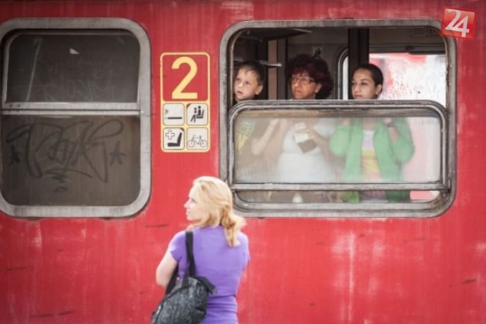 Ilustračný obrázok k článku Vlaky nahradia autobusmi: Chystá sa výluka na trati pri Žiline, týchto spojov sa to dotkne