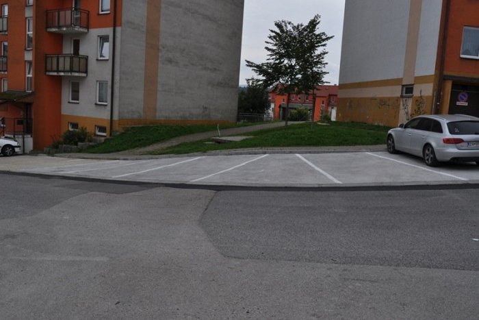 Ilustračný obrázok k článku Radosť na najmladšom žilinskom sídlisku: Vodičom pribudli parkovacie miesta