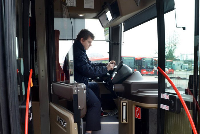 Ilustračný obrázok k článku V kraji klesá počet prepravených ľudí autobusmi: Župa hlási prepad, ako sa snaží cestujúcich lákať?