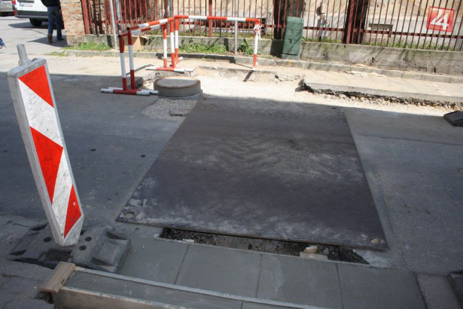 Ilustračný obrázok k článku Žilinská mestská časť sa dočká kanalizácie: Práce budú postupovať týmito ulicami