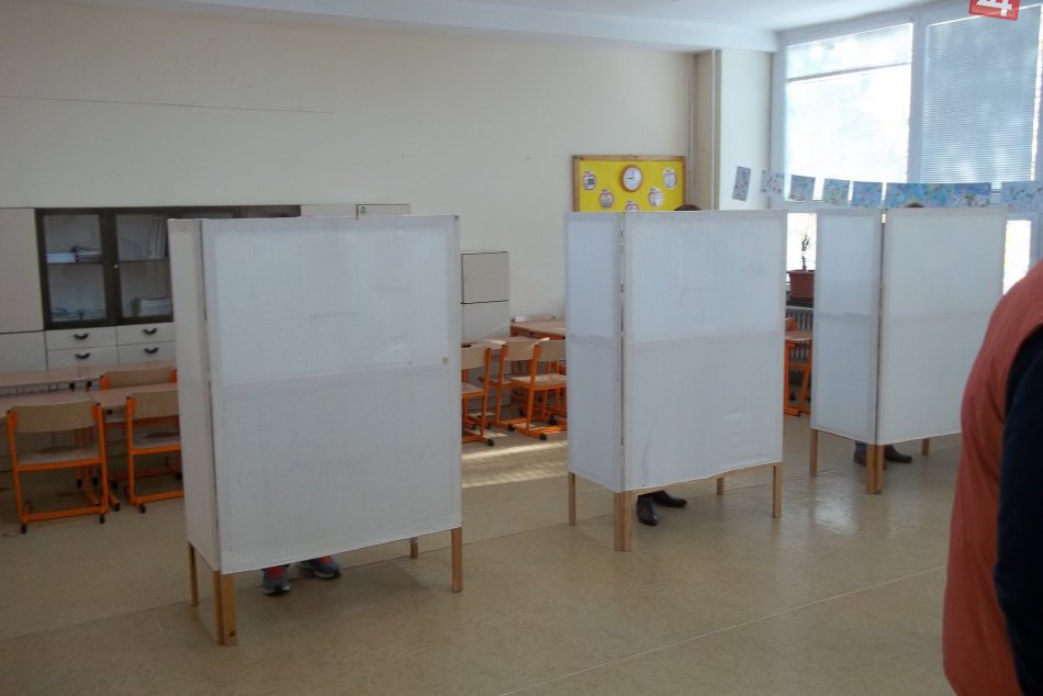 Ilustračný obrázok k článku Komunálne voľby: Poznáme mená kandidátov na poslanecké stoličky v Rajci