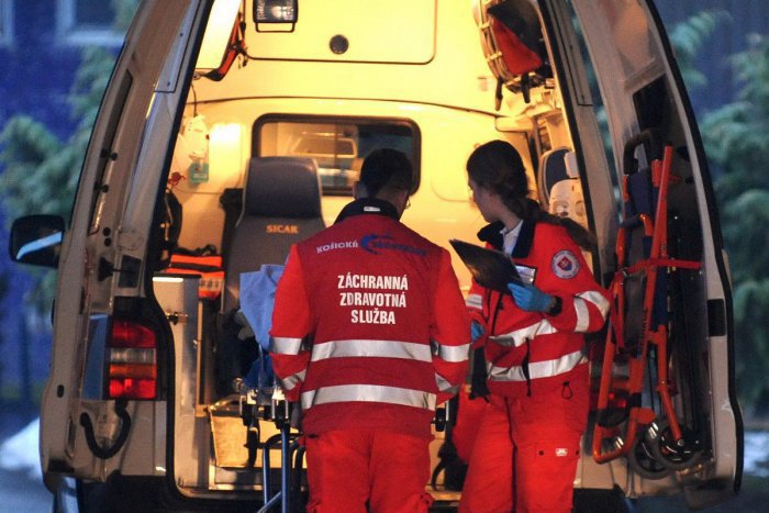 Ilustračný obrázok k článku Pomáhali záchranári i turisti: Pri Žiline vyhasol život muža