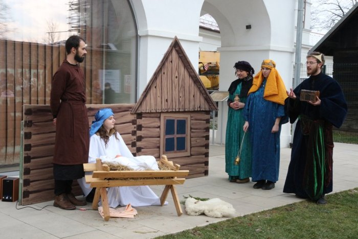 Ilustračný obrázok k článku Voňavý punč, živý Betlehem aj koncert: V Budatíne sa chystá vianočná akcia