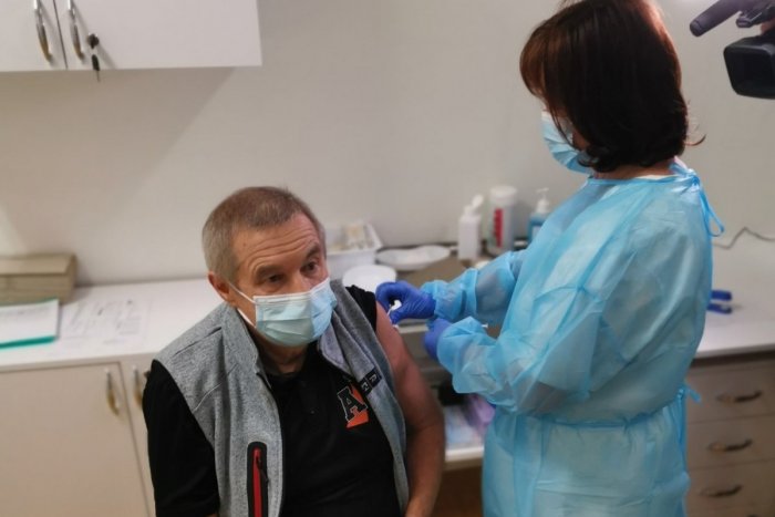 Ilustračný obrázok k článku Už sa očkuje aj na Liptove: Kto dostal vakcínu ako prvý? FOTO