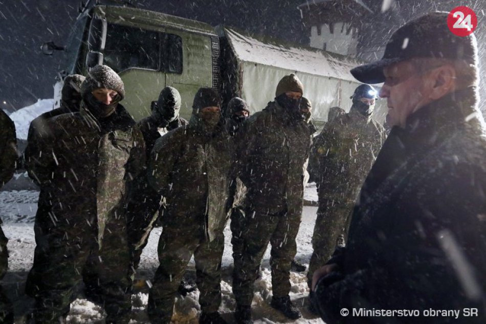 OBRAZOM: Na Orave pomáhalo pri snehovej kalamite vyše 250 vojakov