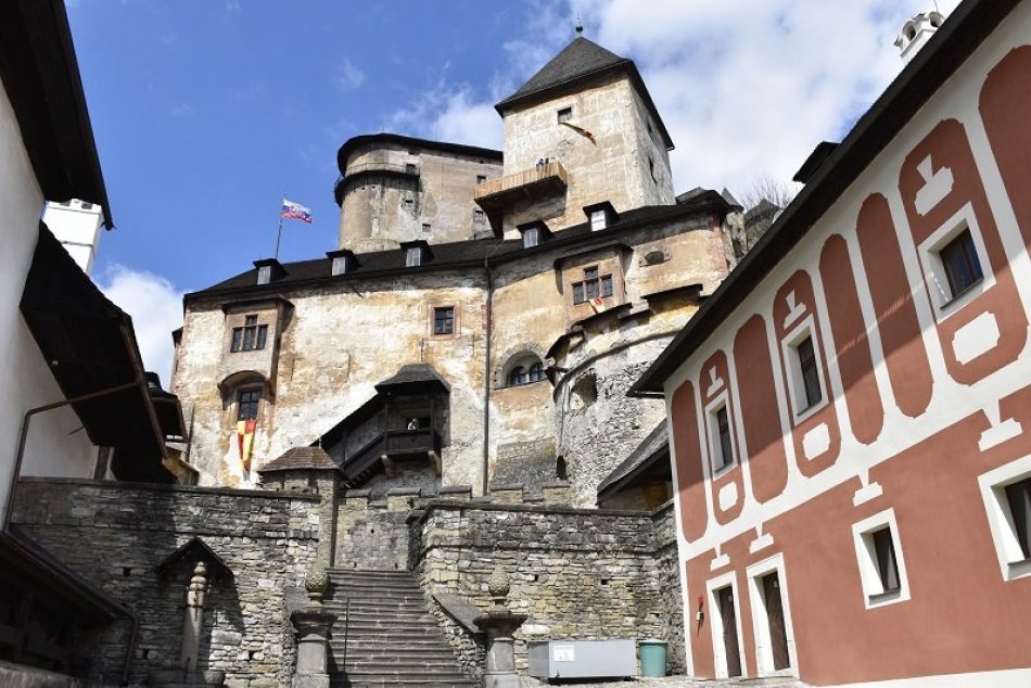 Na Oravskom hrade otvorili letnú turistickú sezónu