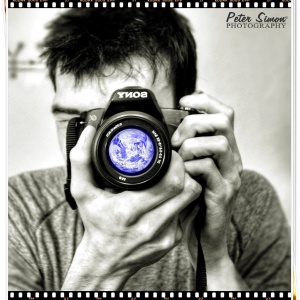 Profil autora Peter Simon
